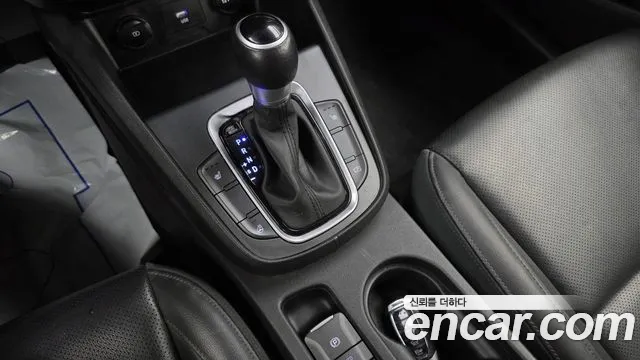 Hyundai Kona — Фото автомобиля 9
