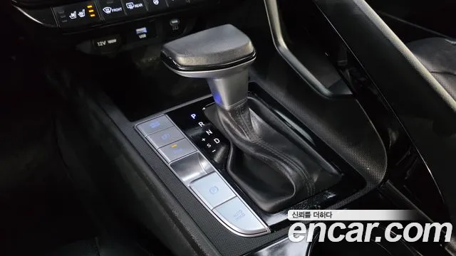 Hyundai Avante CN7 — Фото автомобиля 12