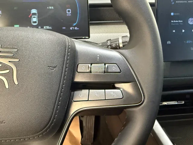 BYD Qin PLUS — Фото автомобиля 19