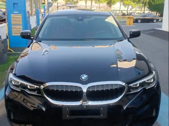 BMW 3 Series — Фото автомобиля 2