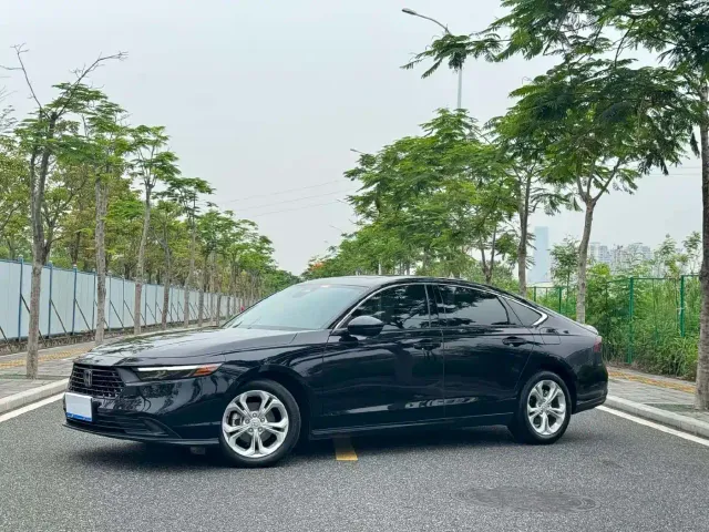 Фотография автомобиля — Honda Accord