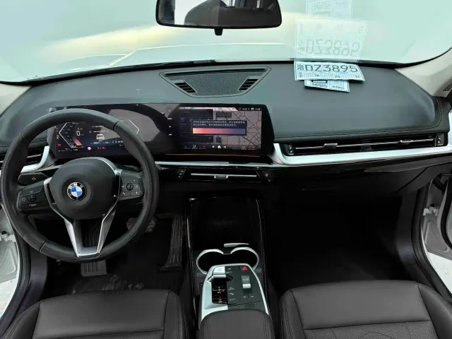 BMW X1 — Фото автомобиля 21