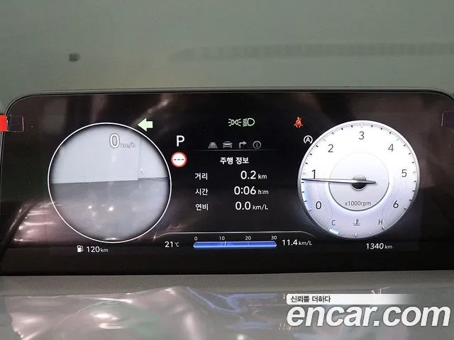 Hyundai Staria Staria 4WD Lounge 7 мест — Фото автомобиля 6