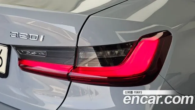 BMW 3-Series 3 серия (G20) 320i M Sport — Фото автомобиля 22