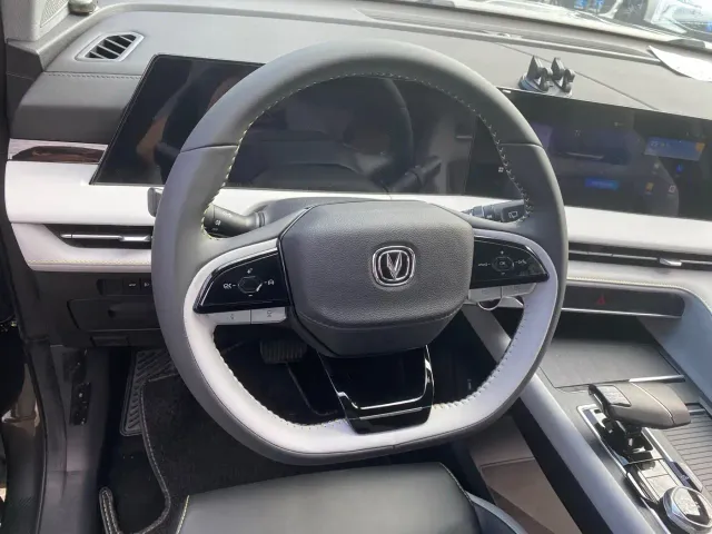 Changan CS75 Plus — Фото автомобиля 8