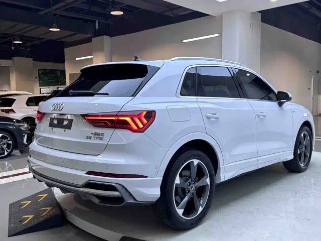 Audi Q3 — Фото автомобиля 6