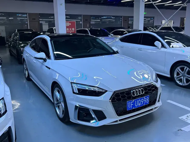 Audi Audi A5 (Import) 2023 Sportback 40 TFSI Fashion Dynamic — Фото автомобиля 3