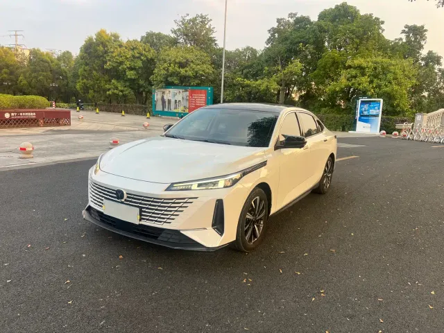 Changan Lamore — Фото автомобиля 3