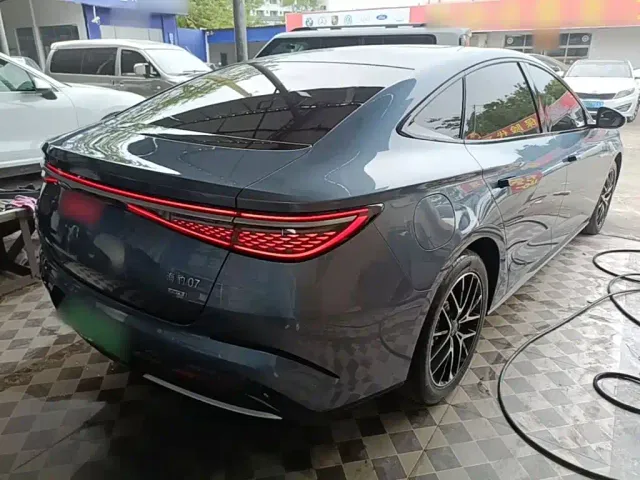 BYD Seal 07 DM-i — Фото автомобиля 6