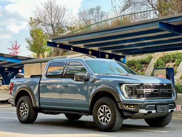 Ford F-150 Raptor — Фото автомобиля 3