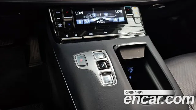 Hyundai Grandeur New — Фото автомобиля 12