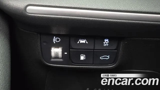 Hyundai Grandeur Новый Grandeur IG 3.0 LPi (Для проката) — Фото автомобиля 27