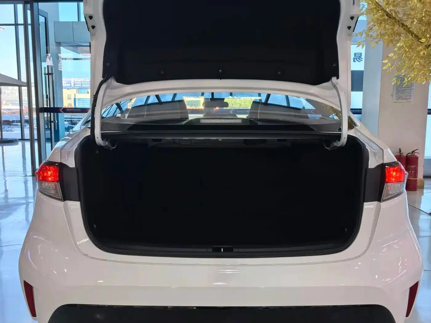 Toyota Levin 2022 185T CVT Luxury Edition — Фото автомобиля 22