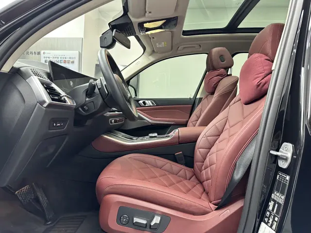 BMW X5 — Фото автомобиля 10