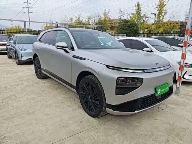 Xpeng G9 — Фото автомобиля 3