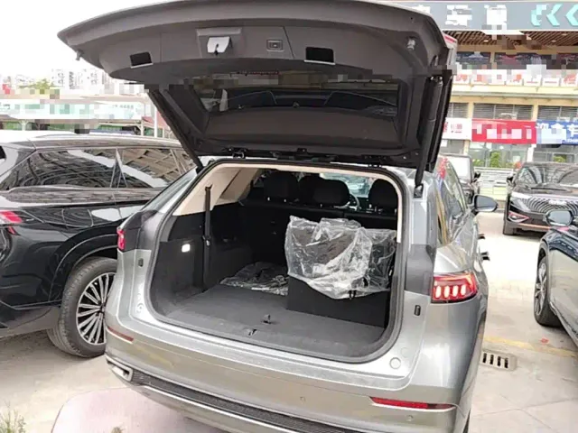 Chery Tiggo 9 — Фото автомобиля 18