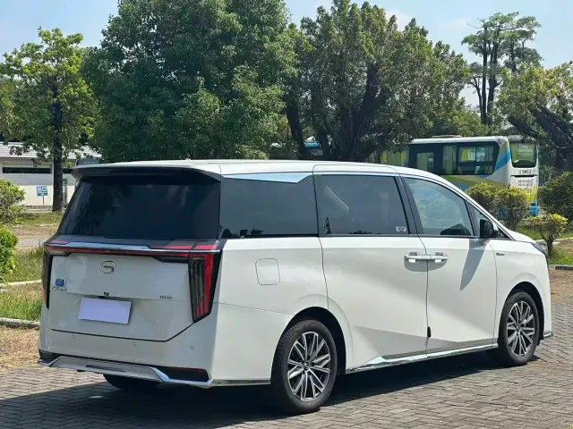 GAC Trumpchi M8 — Фото автомобиля 9