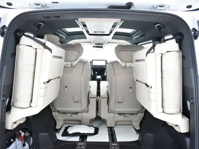 Toyota Alphard — Фото автомобиля 27