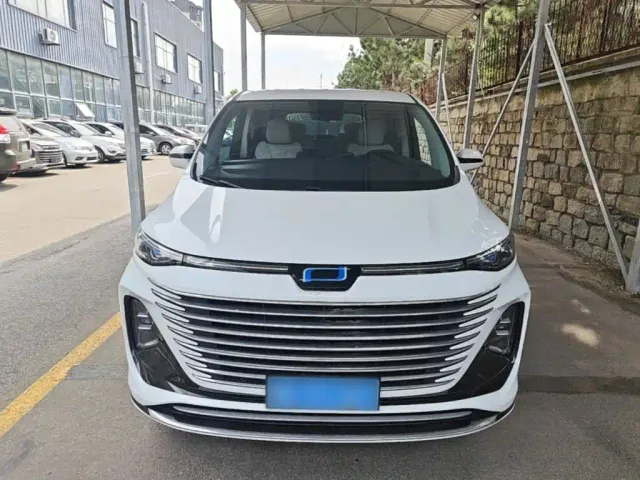 Bestune Besturn M9 — Фото автомобиля 2