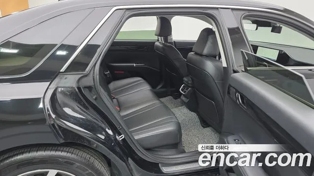 Hyundai Grandeur Grandeur (GN7) 3.5 Бензин 2WD — Фото автомобиля 11
