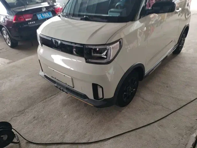 Wuling Hongguang Mini EV — Фото автомобиля 23