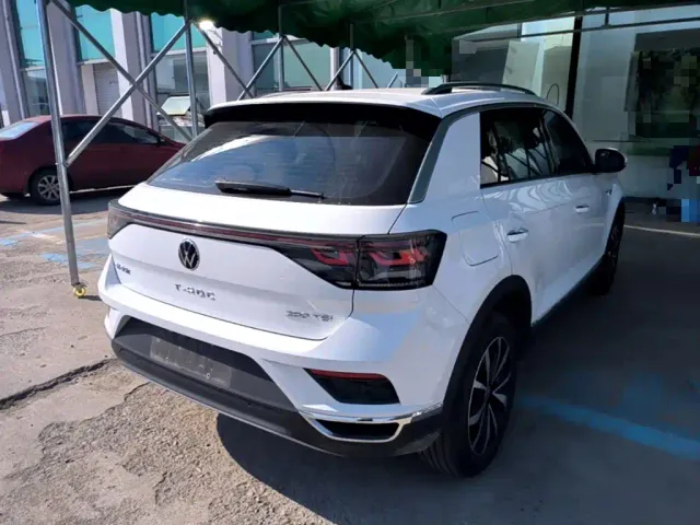 Volkswagen T-Roc — Фото автомобиля 6