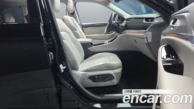 Jeep Cherokee Grand Cherokee(WL) 3.6 Overland — Фото автомобиля 25