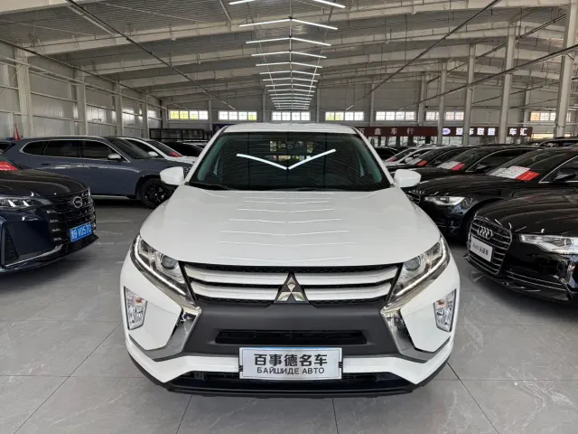 Mitsubishi Eclipse Cross — Фото автомобиля 2