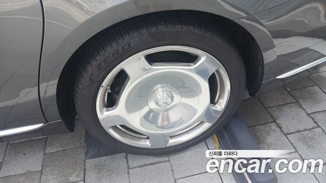 Mercedes-Benz S-Class — Фото автомобиля 8