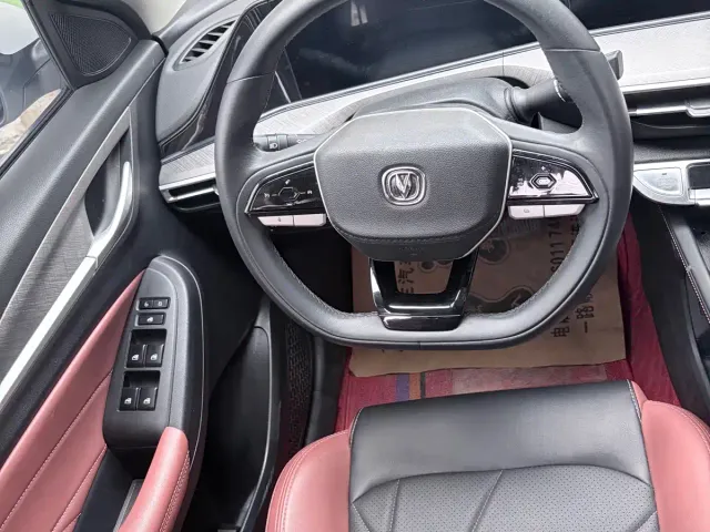 Changan Eado — Фото автомобиля 7