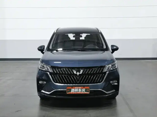 Wuling Jiachen — Фото автомобиля 3