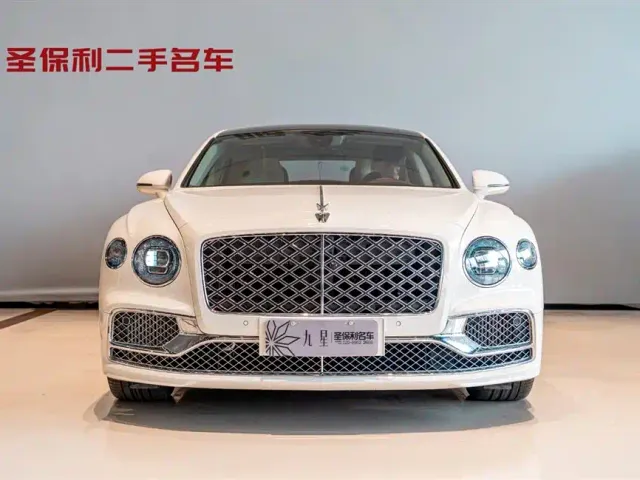 Bentley Flying Spur — Фото автомобиля 2