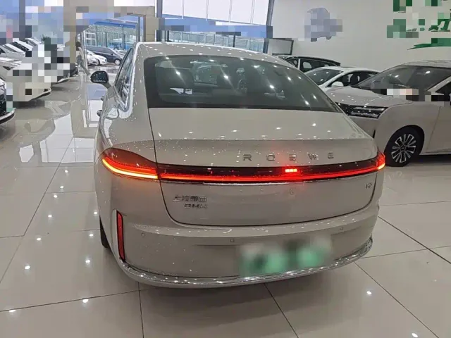 Roewe M7 DMH — Фото автомобиля 5
