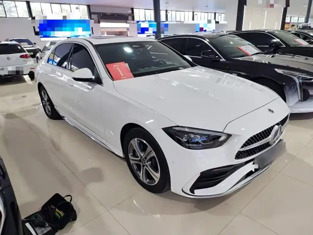 Mercedes-Benz C-Class — Фото автомобиля 3
