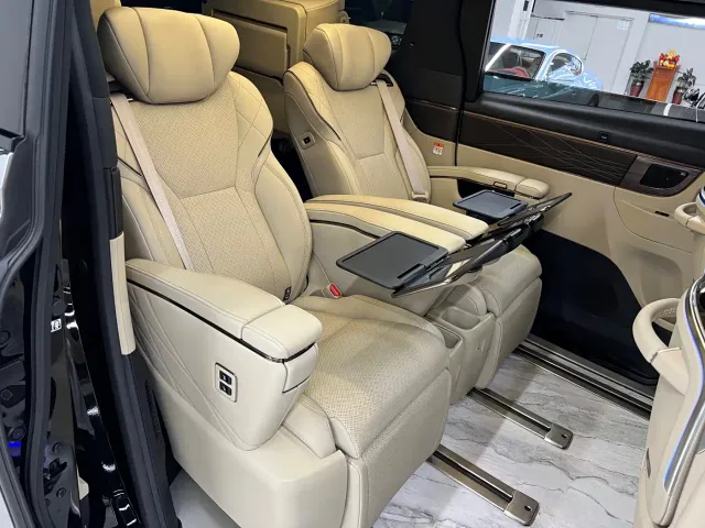 Toyota Alphard — Фото автомобиля 15
