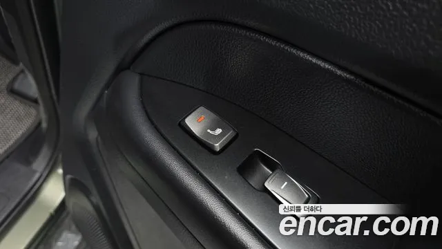 KG_Mobility_Ssangyong Rexton Новый Rexton Sport Khan Дизель 2.2 4WD — Фото автомобиля 18