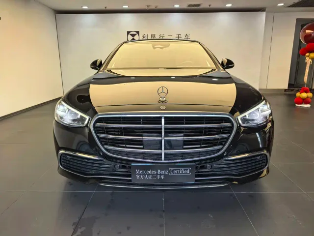 Mercedes-Benz S-Class — Фото автомобиля 2