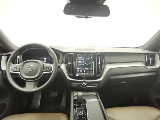Volvo XC60 — Фото автомобиля 5