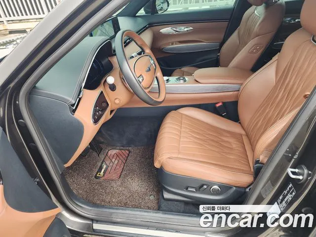 Genesis GV70 2.5T Бензин AWD — Фото автомобиля 9