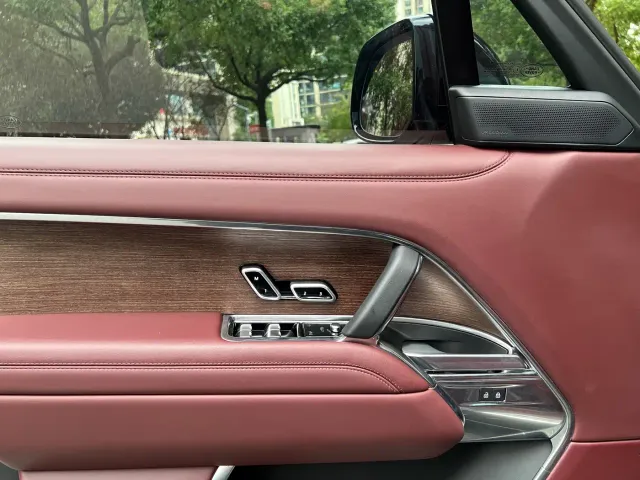 Land Rover Range Rover — Фото автомобиля 14