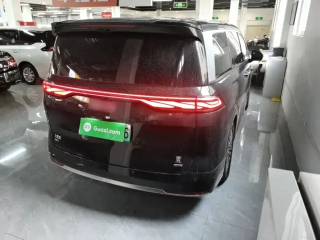 BYD Xia — Фото автомобиля 6