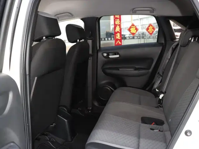 Honda Fit — Фото автомобиля 11