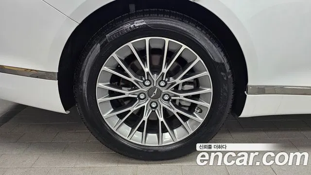 Genesis G80 Бензин 2.5 турбо AWD — Фото автомобиля 5