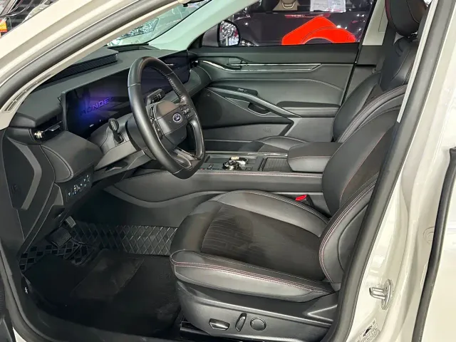 Ford Mondeo — Фото автомобиля 6