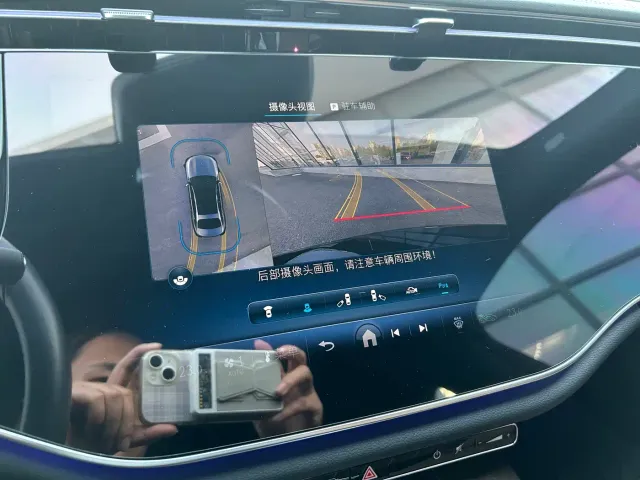 Mercedes-Benz E-Class — Фото автомобиля 6