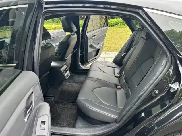Toyota Avalon — Фото автомобиля 7