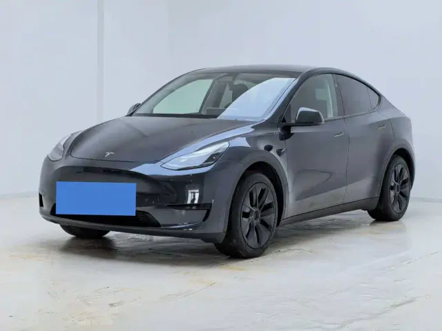 Фотография автомобиля — Tesla Model Y