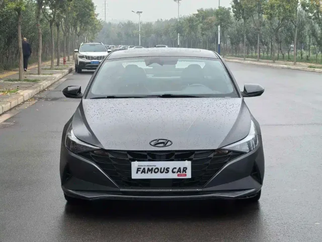 Hyundai Elantra — Фото автомобиля 2