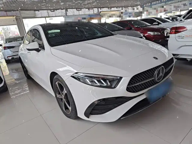 Mercedes-Benz A-Class — Фото автомобиля 3