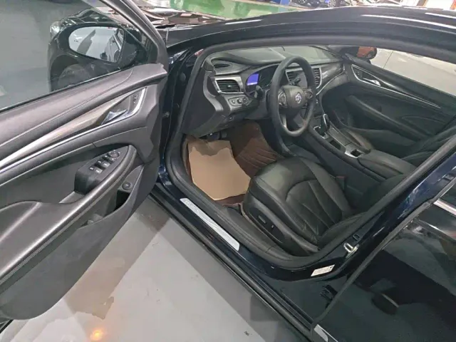 Buick LaCrosse — Фото автомобиля 15